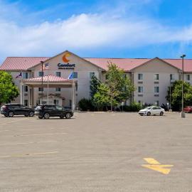 Comfort Inn & Suites Riverton,位于里弗顿的酒店