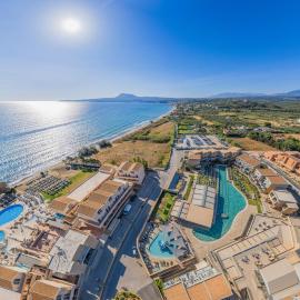 Kiani Beach Resort Family All Inclusive，位于卡莱维斯的酒店