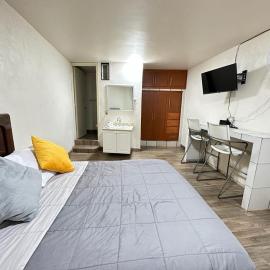 Departamento cómodo y céntrico，位于古斯曼城的酒店