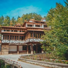 Hotel Bozhentsi，位于Chernevtsi的酒店