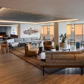 Monterey Beach Hotel, a Tribute Portfolio Hotel，位于蒙特雷的酒店