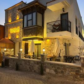 Rodones 1924，位于乌尔拉的酒店
