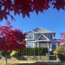 7 Bedrooms in the Heart of Vancouver