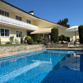 Luxury-Suites Traunsee，位于特劳恩基兴的酒店