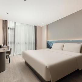 Atour Light Hotel Nanjing Baijia Lake Shuanglong Avenue，位于江宁的酒店