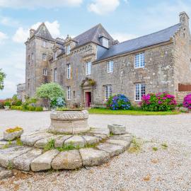 Manoir de Moëllien, The Originals Relais，位于坡隆维茨普尔扎伊的酒店