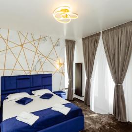 E Hotel Unic - Braniștea,位于Şendreni的酒店
