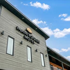 Manitoulin Motel，位于Little Current的酒店