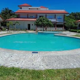 Robertos Resort，位于潘丹的酒店