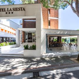 Hotel La Siesta,位于利多迪耶索罗的酒店