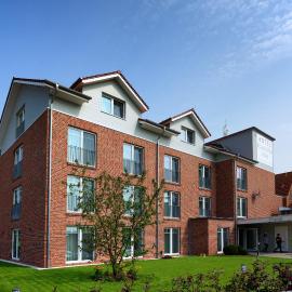 Hotel Schluister Park，位于卡罗利嫩西尔的酒店