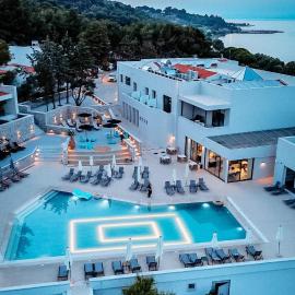 Mythical Coast Wellness Retreat，位于米蒂利尼的酒店