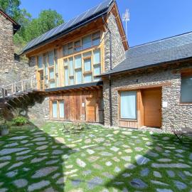 Vila Closa Resort - Apartamentos，位于Escaló的酒店