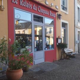 Le relais du chapeau rouge，位于Vibraye的酒店