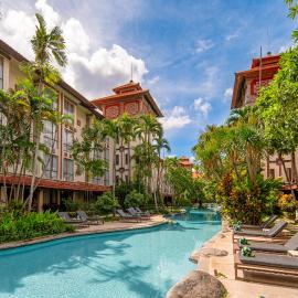 Prime Plaza Hotel Sanur – Bali，位于沙努尔的酒店