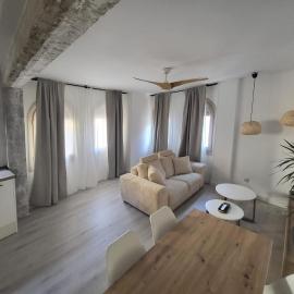 Apartamentos Crispín Candela，位于科雷利亚的酒店