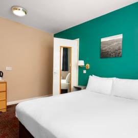 Old Grey Mare Inn by Greene King Inns，位于赫尔的酒店