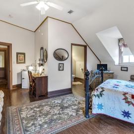 Greer Room at Main Street Bed & Breakfast，位于格拉斯哥的酒店