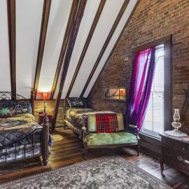 DuPriest Room at Main Street Bed & Breakfast，位于格拉斯哥的酒店