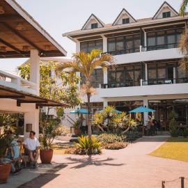 San Juan Surf Resort La Union,位于圣胡安的酒店