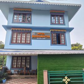Hotel Buddha Mitra，位于拉瓦格拉的酒店