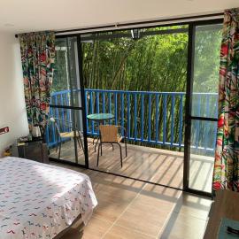 Habitación con espectacular vista，位于萨兰托的酒店