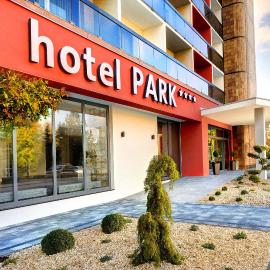 Hotel Park，位于道尼库宾的酒店