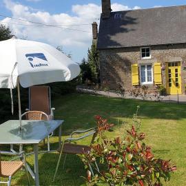 Chaulieu Gite near Sourdeval 50150 Normandy，位于Saint-Martin-de-Chaulieu的酒店