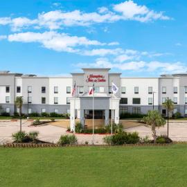 Hampton Inn & Suites Brenham，位于布伦纳姆的酒店