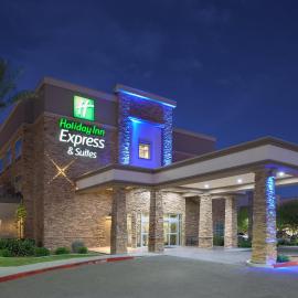 Holiday Inn Express & Suites - Gilbert - East Mesa by IHG，位于吉尔伯特的酒店