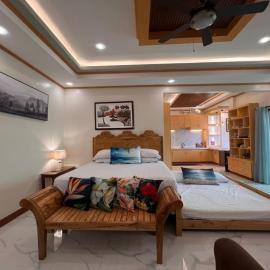 Spacious Seaview Studio in Lila, Bohol，位于Lila的酒店