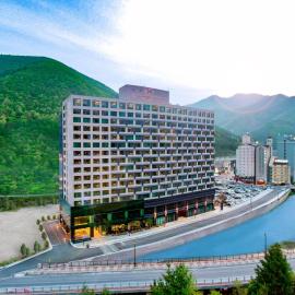 Jeongseon JS GRAND PALACE Hotel,位于旌善的酒店