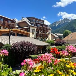 Logis Hôtel Les Autanes & Spa，位于昂塞勒的酒店