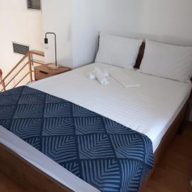guest house，位于阿马利阿斯的酒店