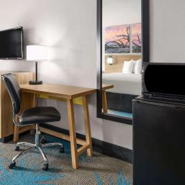 Days Inn by Wyndham Ladson Summerville Charleston,位于莱德森的酒店