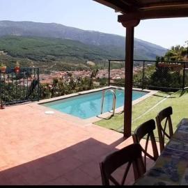 Puerto de la Serrana，位于赫尔特的酒店