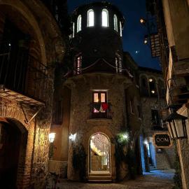 Castello di Carlo - Suite Carlo VII，位于Santeagueda的酒店