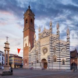 Casa Duomo Luxury Suites，位于蒙扎的酒店