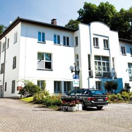 Hotel Haus am Park,位于巴特洪堡的酒店