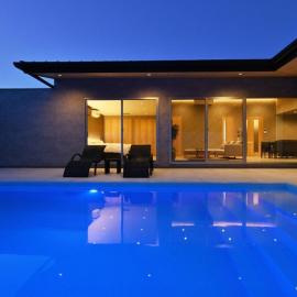SAKURA別邸 The Pool Villa，位于中村的酒店