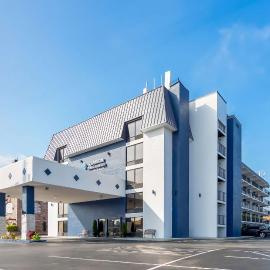 Clarion Inn & Suites near the Leconte Center Pigeon Forge，位于鸽子谷的酒店