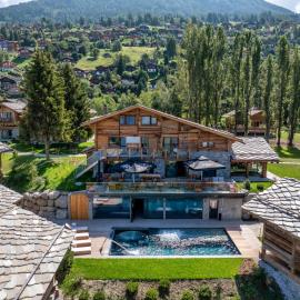 MAD Retreat Hotel,位于南达的酒店