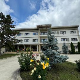 Hotel Terra Iasi，位于雅西的酒店