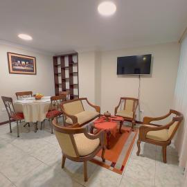 Departamento en el Centro con Garaje，位于洛哈的酒店
