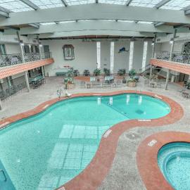 Quality Inn & Suites Green Bay Downtown，位于绿湾的酒店