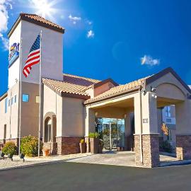 Baymont by Wyndham Barstow Historic Route 66，位于巴斯托的酒店