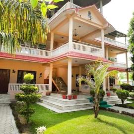 Motherland Resort，位于索拉哈的酒店