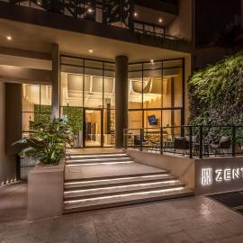 ZENTRUM Residences - By AVA Rentals，位于亚松森的酒店