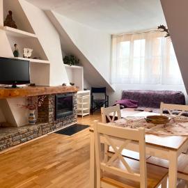 Apartamento Céntrico con Parking - L'Amfitriona，位于里亚尔普的酒店
