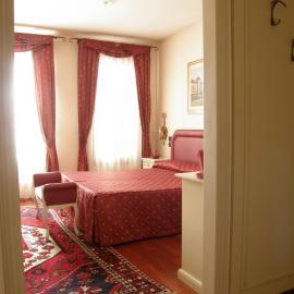 Residence Meuble' Cortina，位于奎托·迪·特雷维索的酒店